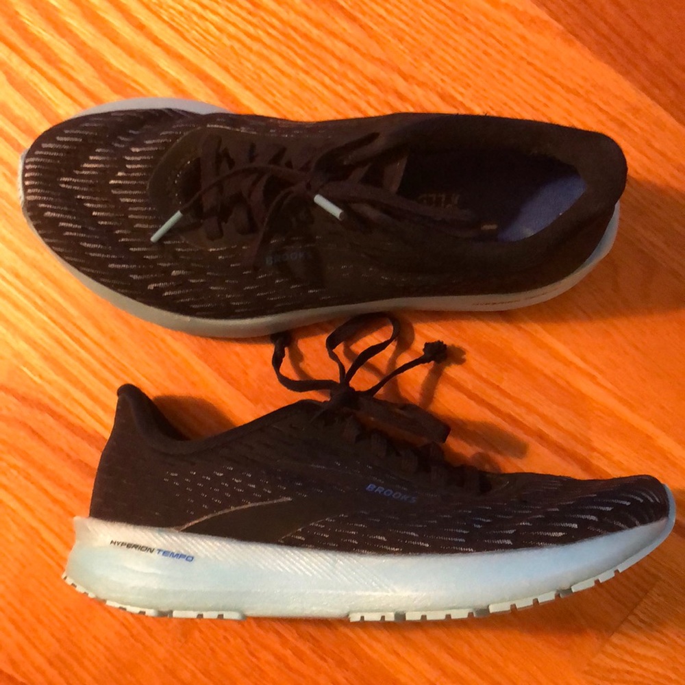 Brooks Hyperion Tempo size 7